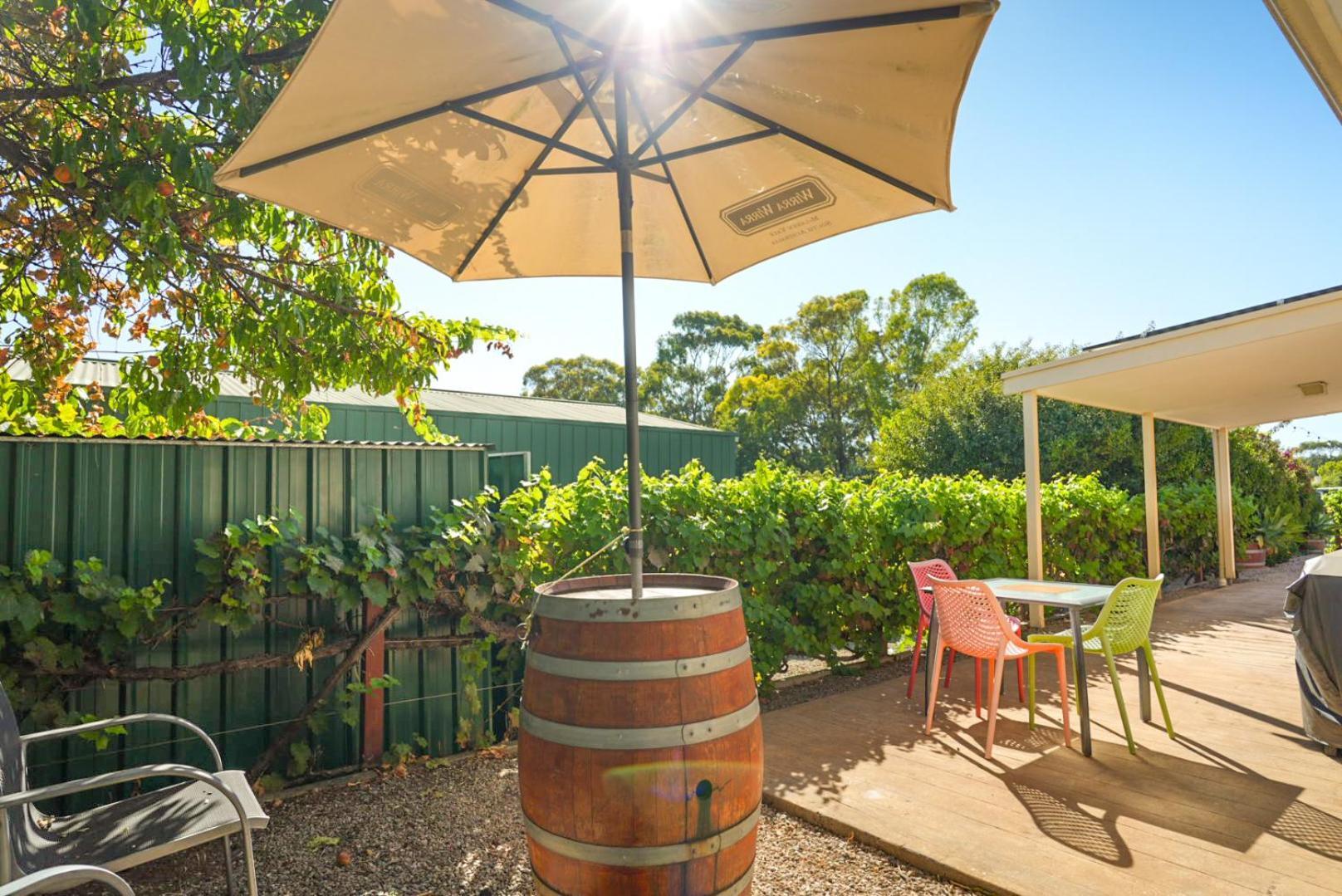 Mclaren Vale Studio Apartments Екстериор снимка