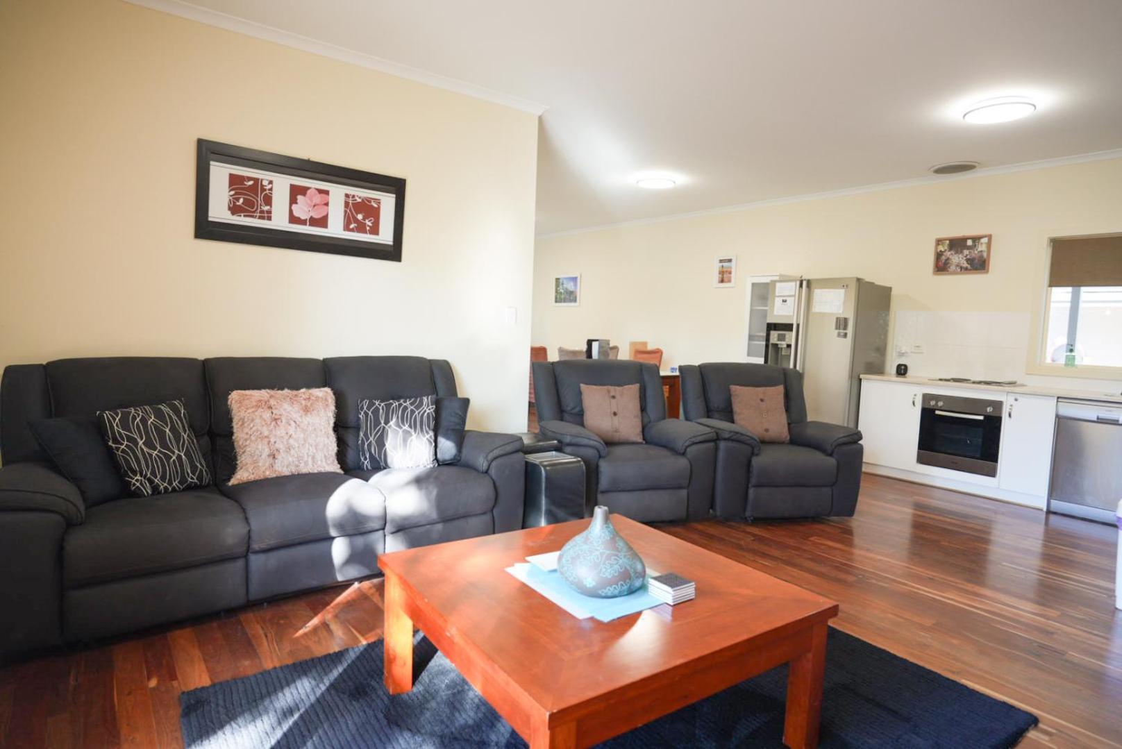 Mclaren Vale Studio Apartments Екстериор снимка